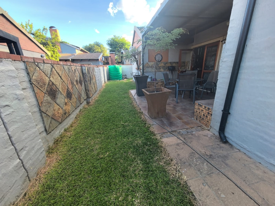 3 Bedroom Property for Sale in Waterval East North West